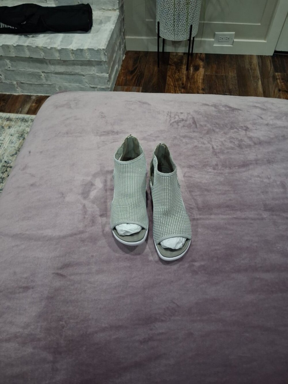 JBU Gray Sport Sandal size 9
